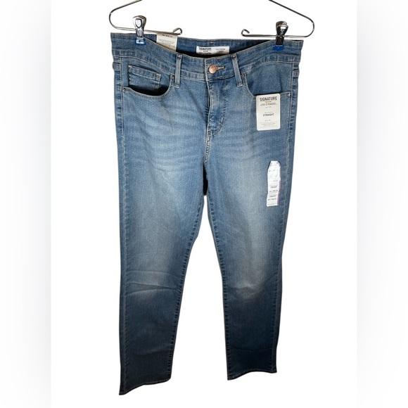 Levi's Denim - Signature Levi Strauss Straight Fit Totally Shaping Denim Jeans